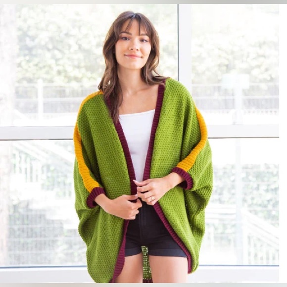 Mandalorian Elhoffer Design oversized dolman sleeve sweater - Picture 6 of 8